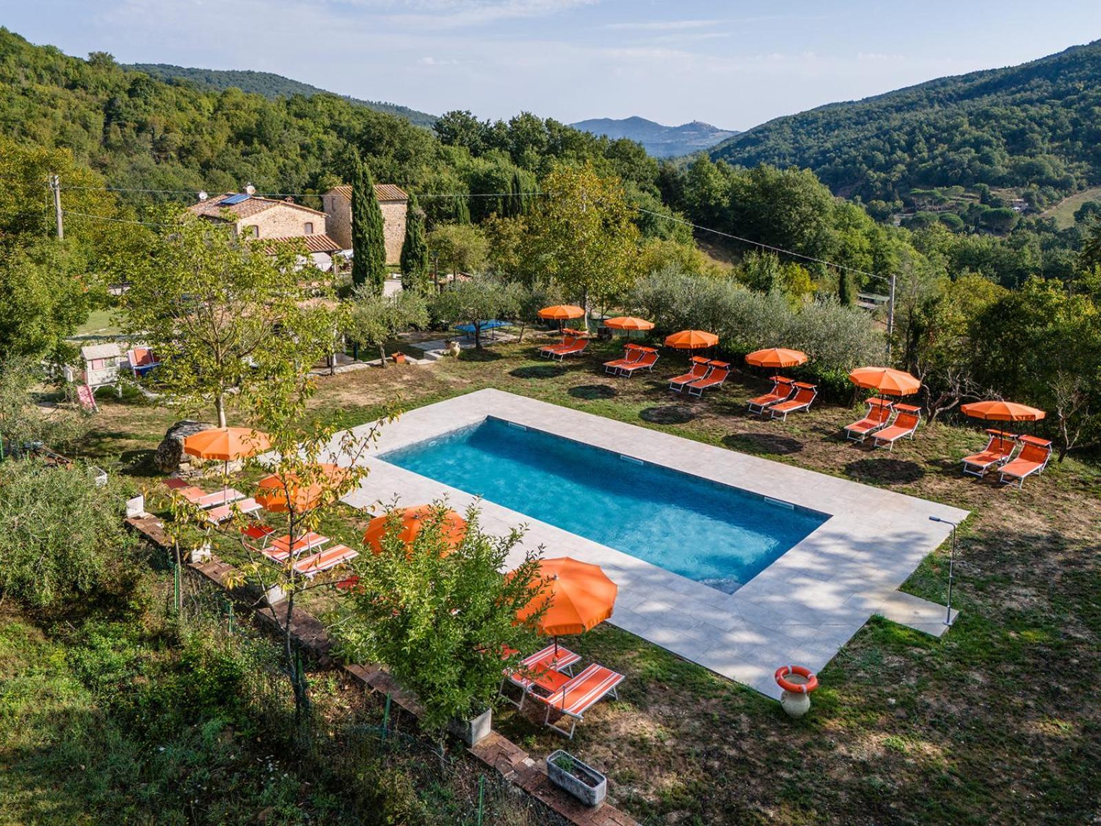 Agriturismo Santa Caterina カステルヌオーヴォ・ディ・ヴァル・ディ・チェーチナ エクステリア 写真