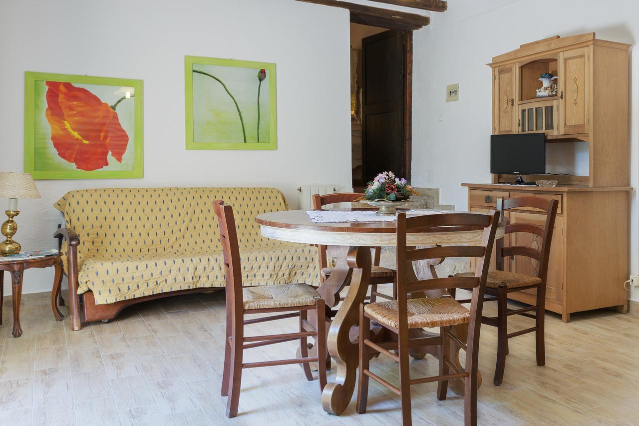 Agriturismo Santa Caterina カステルヌオーヴォ・ディ・ヴァル・ディ・チェーチナ エクステリア 写真