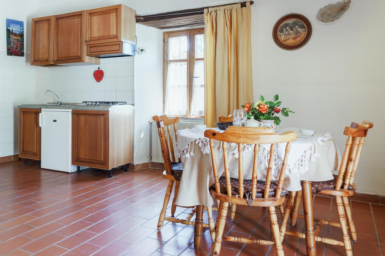 Agriturismo Santa Caterina カステルヌオーヴォ・ディ・ヴァル・ディ・チェーチナ エクステリア 写真